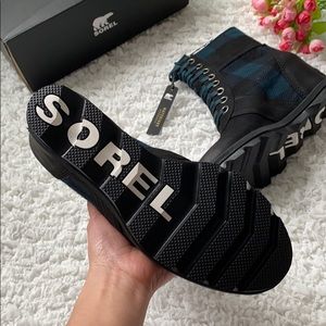 Sorel Black and Blue Winter Rain Boots with Chunky Sole